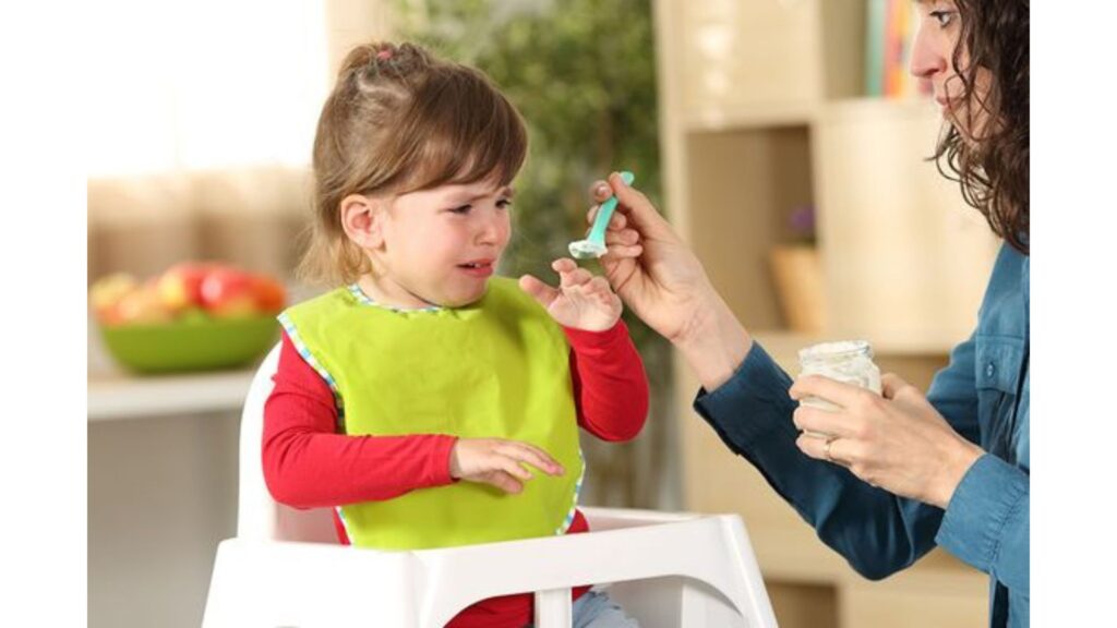 Penyebab Anak Tidak Mau Makan, Bahayakah Jika Anak Tidak Mau Makan